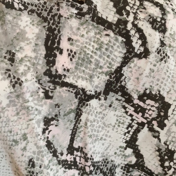 Snakeskin shell top - Picture 2 of 5